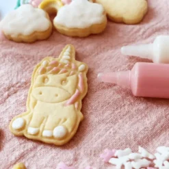 Emporte Pièce - Découpoir Pâtisserie*SCRAPCOOKING 2 Emporte-pièces avec éjecteurs Licorne