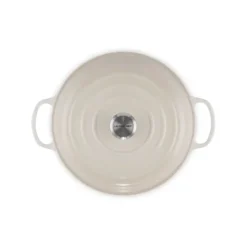 Faitout*LE CREUSET Faitout Meringue en Fonte avec Intérieur Sable 30 cm Signature