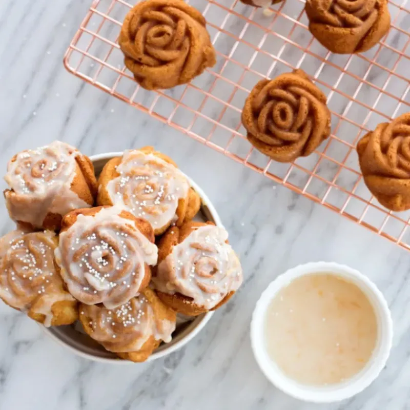 Moule Anti-adhésif|Moules À Gâteaux*NORDIC WARE Moule à Gâteaux Roses (x6) Toffee