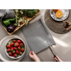 Conservation*NUTS Rouleau Emballage Alimentaire Cire Abeille Noir 90 x 30,5 cm